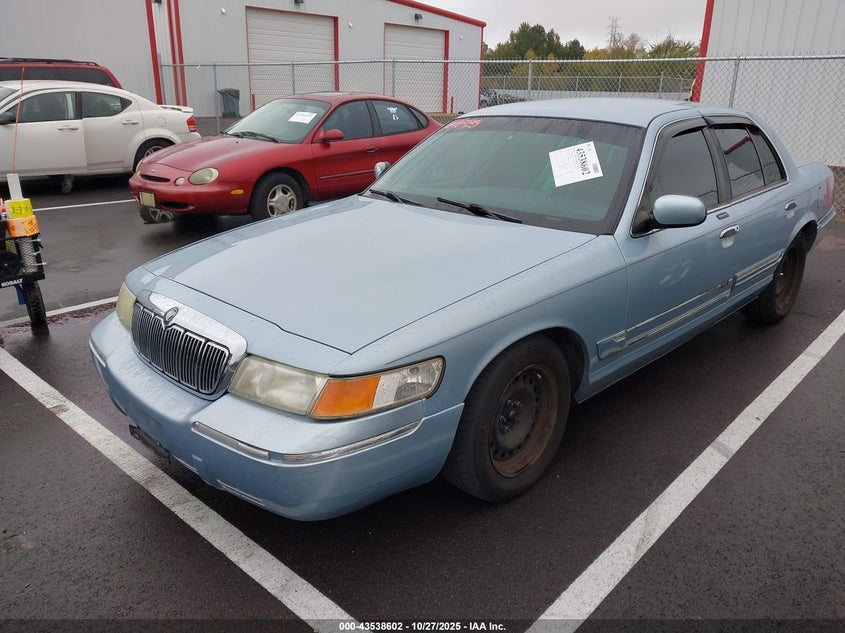 2MEFM74W01X629717 2001 MERCURY GRAND MARQUIS photo no. 2