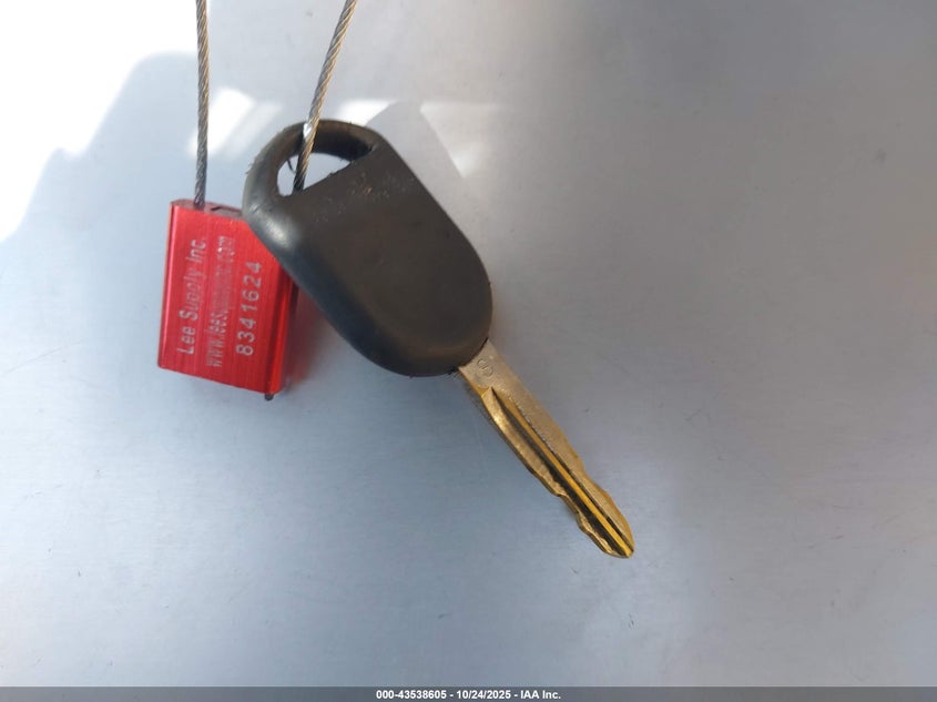 2005 Ford F-150 Stx/Xl/Xlt VIN: 1FTRF12225NB01612 Lot: 43538605