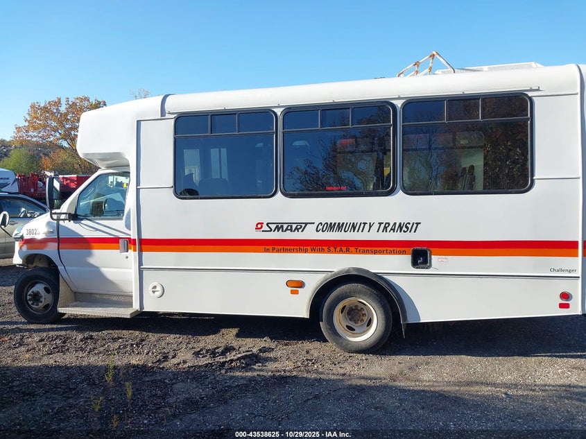 2018 Ford E-450 Cutaway VIN: 1FDFE4FSXJDC41405 Lot: 43538625