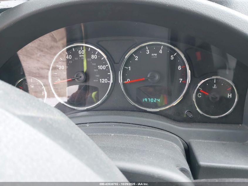 2008 Jeep Liberty Sport VIN: 1J8GN28KX8W195706 Lot: 43538702