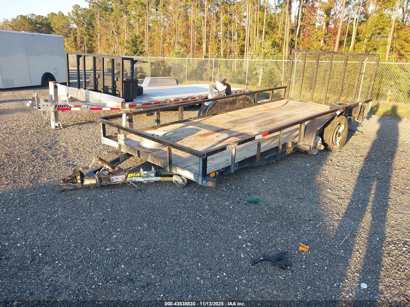 16V1U2229N3143476 2022   photo no. 2