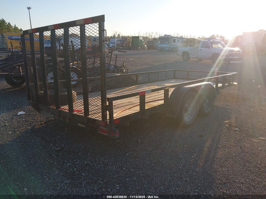 16V1U2229N3143476 2022   photo no. 4