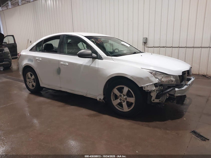 CHEVROLET CRUZE LS AUTO