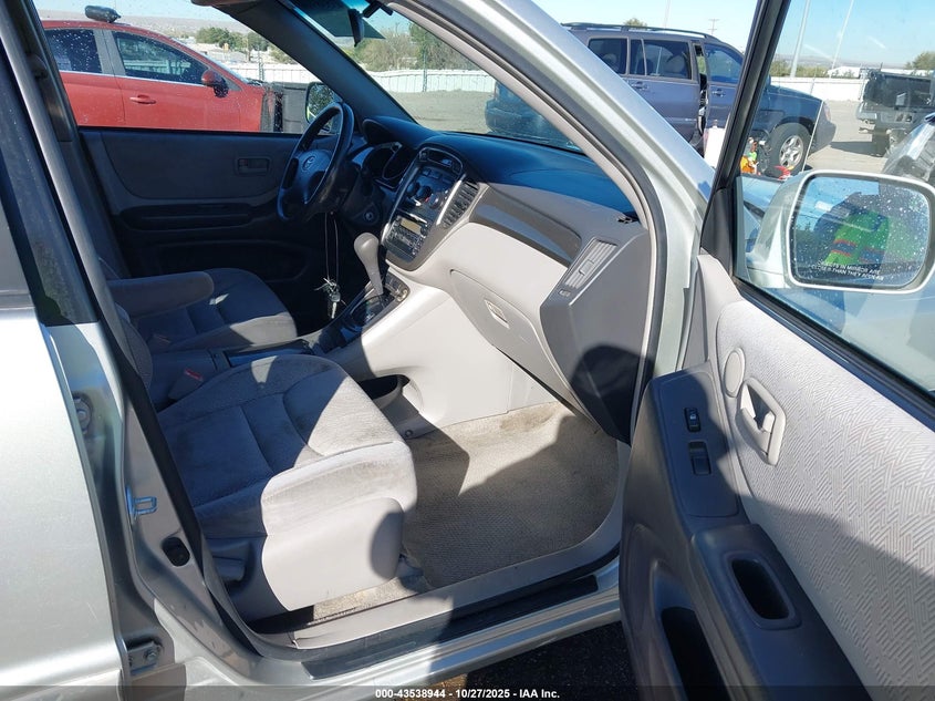 JTEGF21A930114756 2003 TOYOTA HIGHLANDER photo no. 5