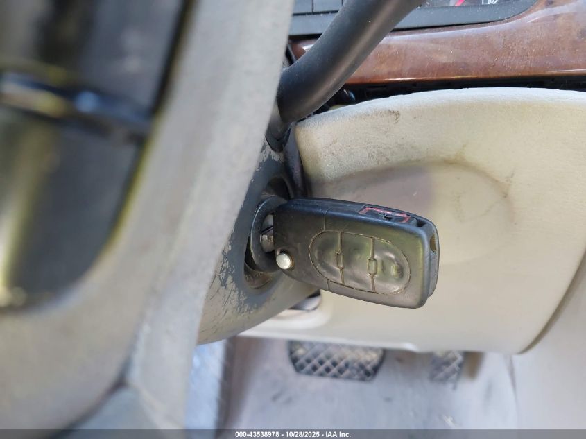 2003 Audi A4 3.0 VIN: WAUJT68E03A273661 Lot: 43538978