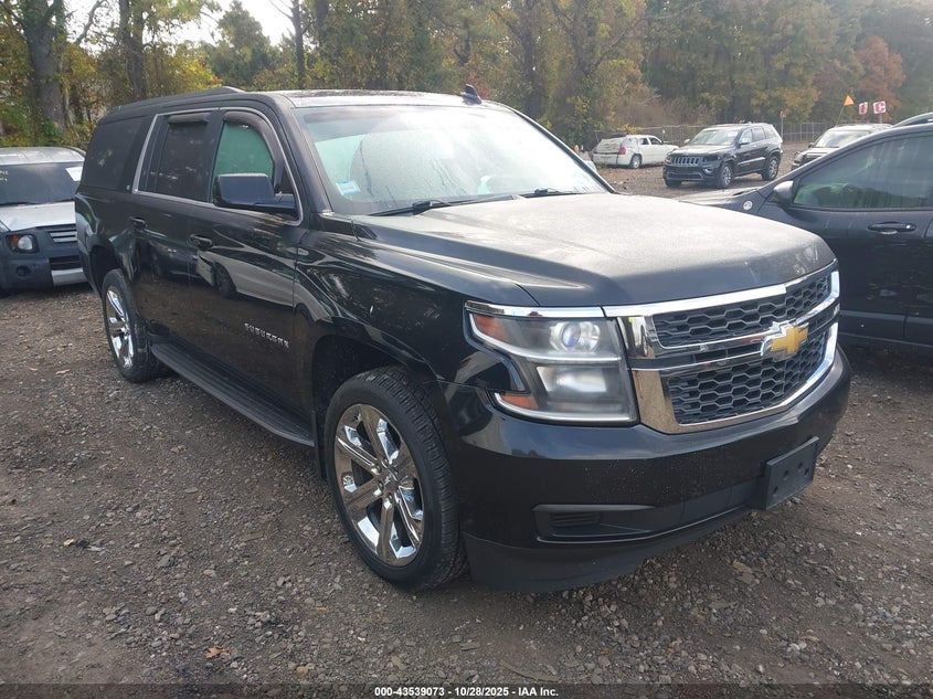 CHEVROLET SUBURBAN LT