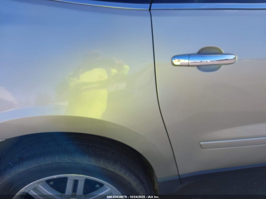 2013 CHEVROLET TRAVERSE 1LT 1GNKRGKD1DJ217751