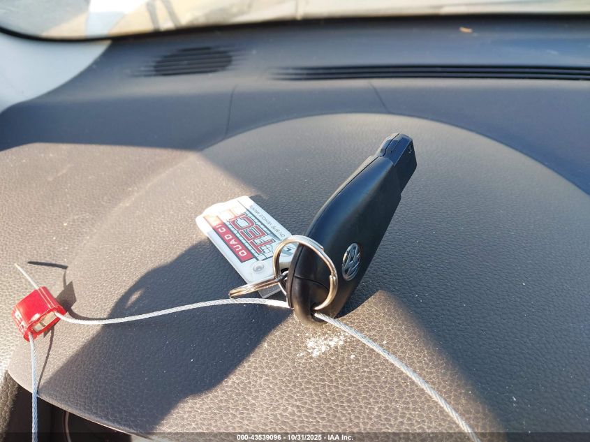 2011 Volkswagen Routan Se VIN: 2V4RW3DG4BR694950 Lot: 43539096