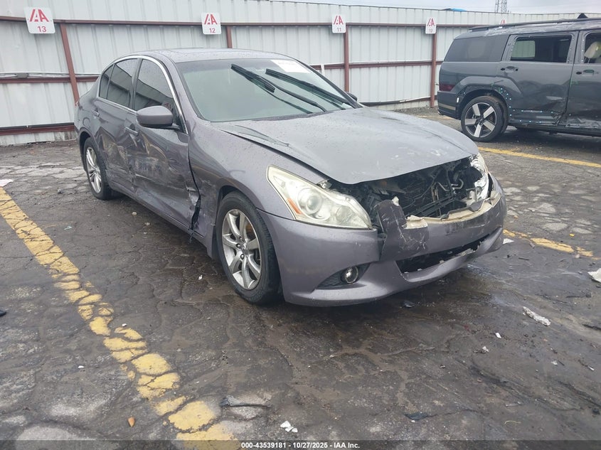 INFINITI G25 JOURNEY