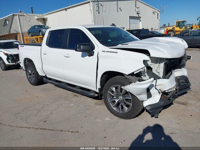 CHEVROLET SILVERADO 1500 RST
