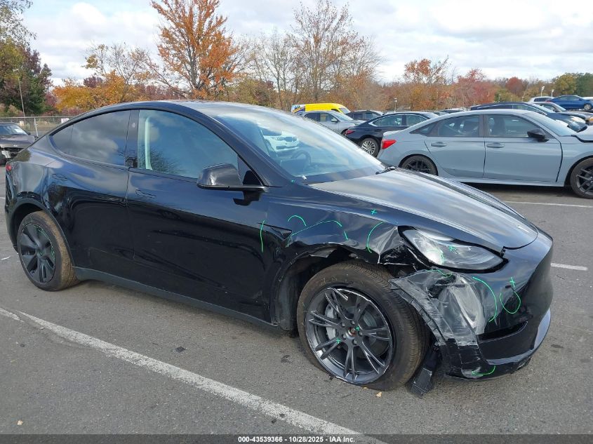 2025 Tesla Model Y Long Range Dual Motor All-Wheel Drive VIN: 7SAYGDEE0SF287051 Lot: 43539366
