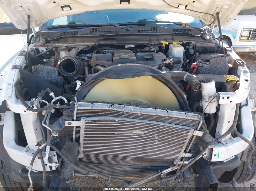 2017 Ram 5500 Chassis Tradesman/Slt VIN: 3C7WRMBL9HG750344 Lot: 43539430