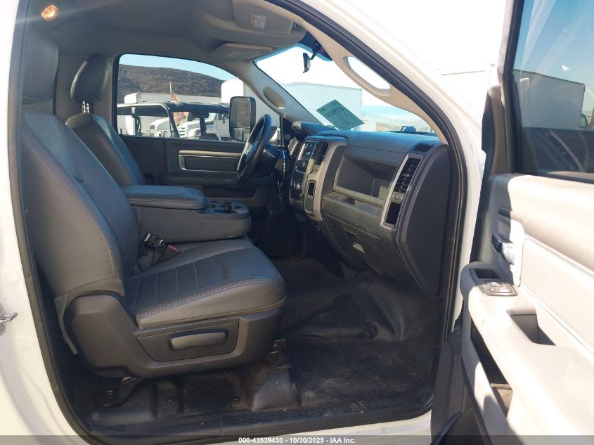 2017 Ram 5500 Chassis Tradesman/Slt VIN: 3C7WRMBL9HG750344 Lot: 43539430