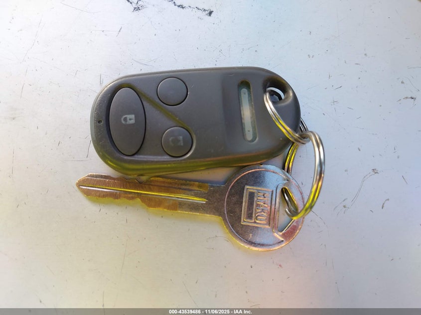 2000 Honda Cr-V Lx VIN: JHLRD2844YC011577 Lot: 43539486