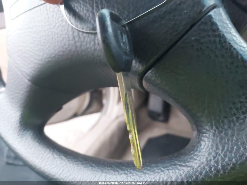 1995 Honda Accord Lx VIN: 1HGCD723XSA038528 Lot: 43539496