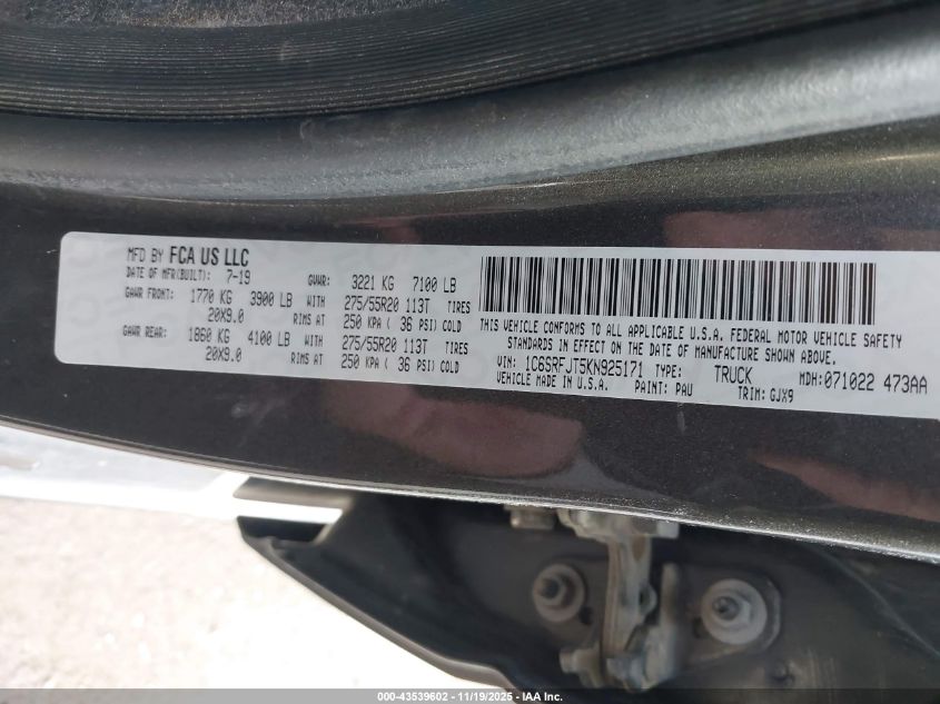 2019 Ram 1500 Laramie 4X4 5'7 Box VIN: 1C6SRFJT5KN925171 Lot: 43539602