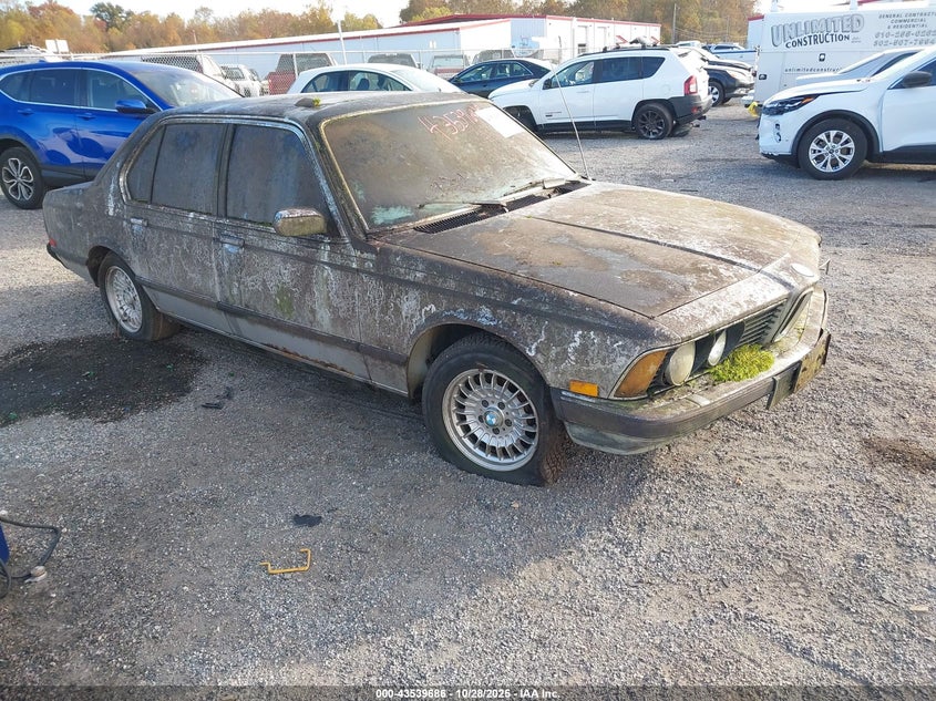 1982 BMW 4 DOOR