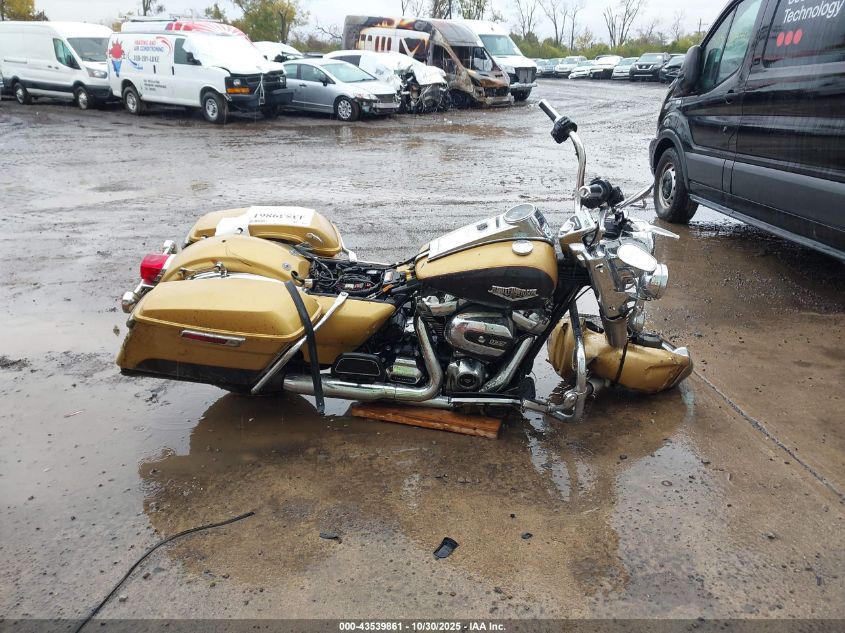 2017 Harley-Davidson Flhr Road King VIN: 1HD1FBC1XHB685013 Lot: 43539861