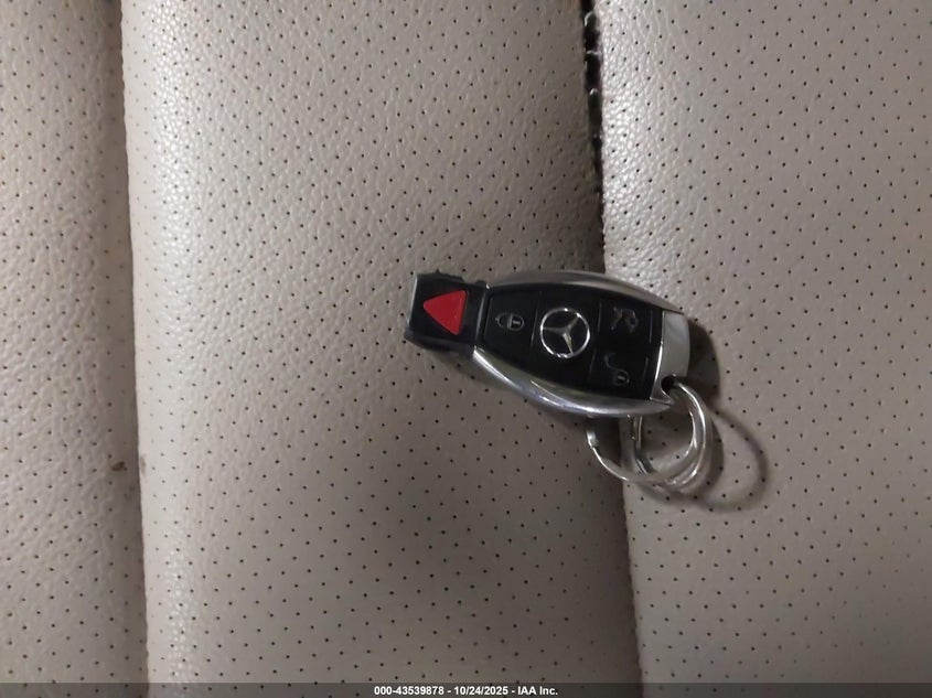 2013 MERCEDES-BENZ C 300 SPORT 4MATIC WDDGF8AB3DA792016