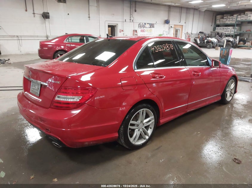2013 MERCEDES-BENZ C 300 SPORT 4MATIC WDDGF8AB3DA792016