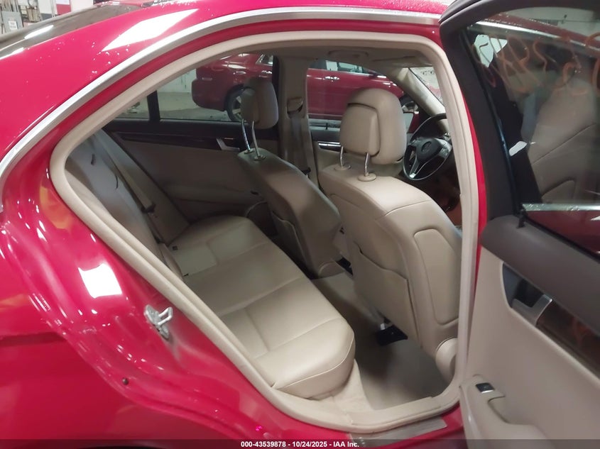 2013 MERCEDES-BENZ C 300 SPORT 4MATIC WDDGF8AB3DA792016