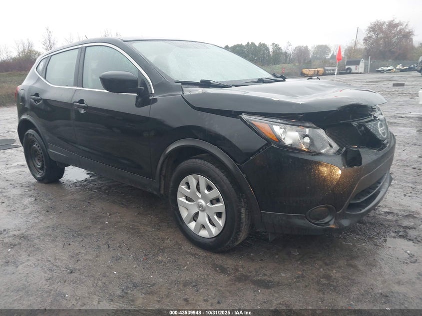 NISSAN ROGUE SPORT S