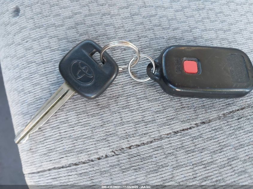 2004 Toyota Corolla Le VIN: JTDBR32EX42044543 Lot: 43539991