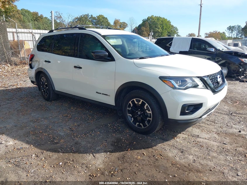 NISSAN PATHFINDER SV 2WD