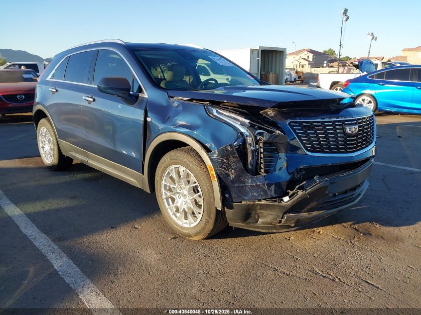 CADILLAC XT4 FWD LUXURY
