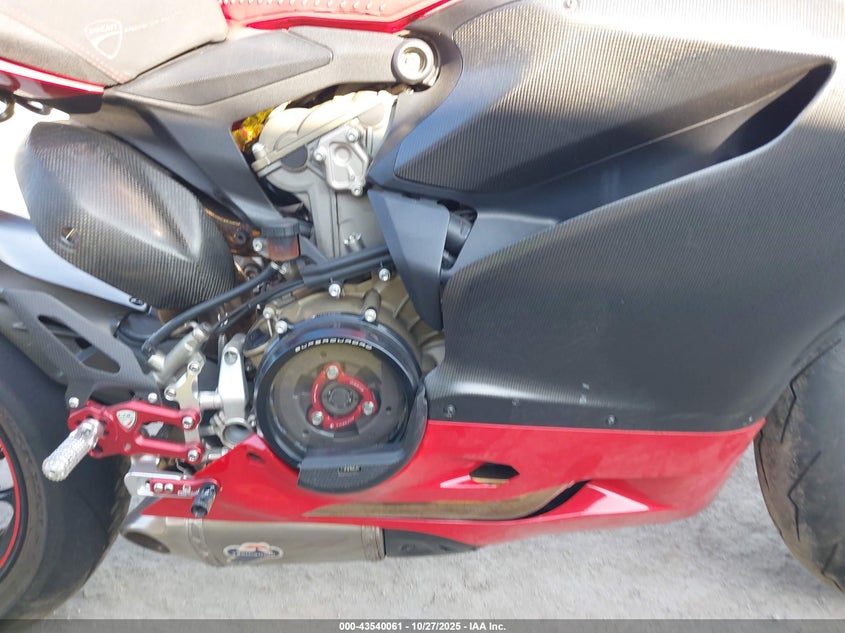 2012 Ducati Superbike 1199 Panigale/S VIN: ZDM14BPW1CB001783 Lot: 43540061