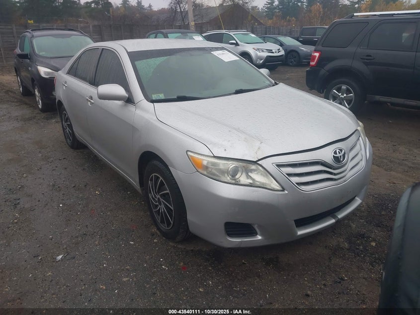 TOYOTA CAMRY LE