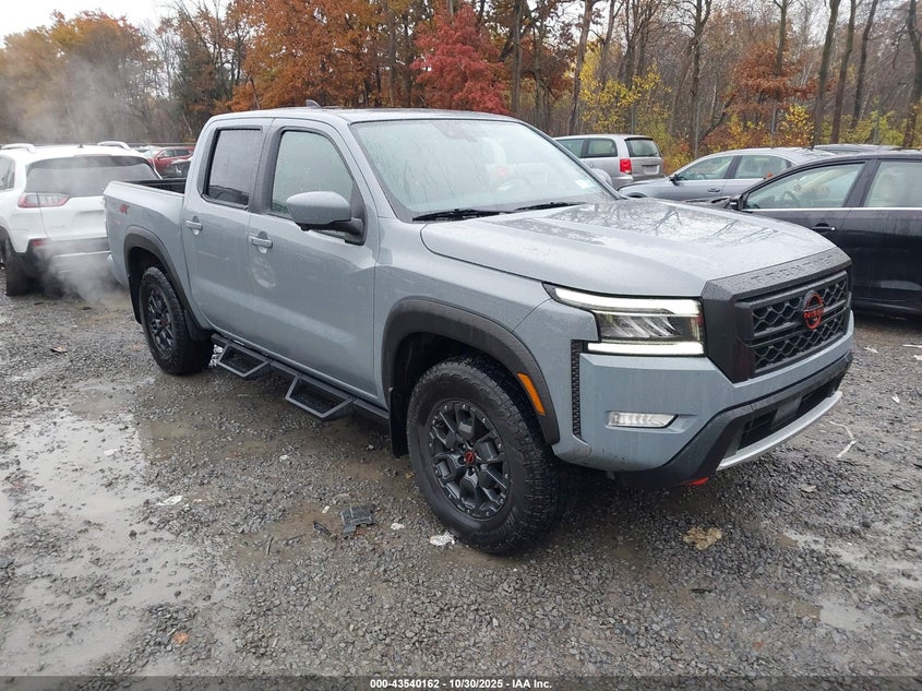 NISSAN FRONTIER PRO-4X 4X4