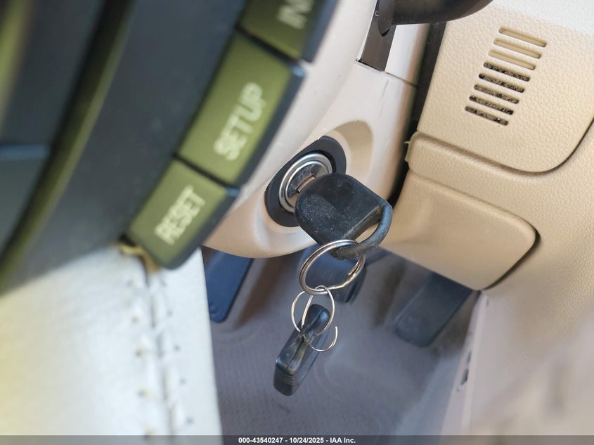 2005 Ford Five Hundred Sel VIN: 1FAHP24195G105475 Lot: 43540247