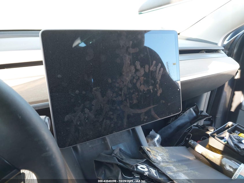 2021 Tesla Model Y Long Range Dual Motor All-Wheel Drive VIN: 5YJYGDEEXMF244529 Lot: 43540299