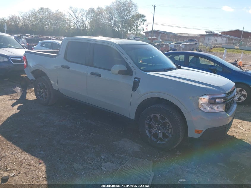 FORD MAVERICK XLT