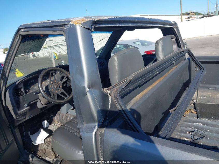 1990 Toyota Pickup 1/2 Ton Shrt Wheelbase Sr VIN: JT4RN01S3L7022594 Lot: 43540378