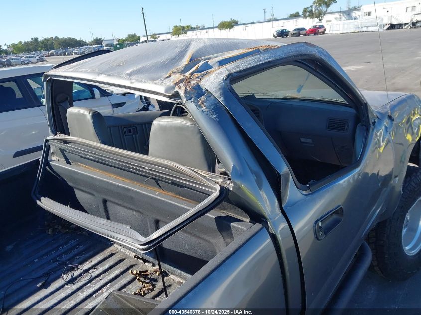 1990 Toyota Pickup 1/2 Ton Shrt Wheelbase Sr VIN: JT4RN01S3L7022594 Lot: 43540378