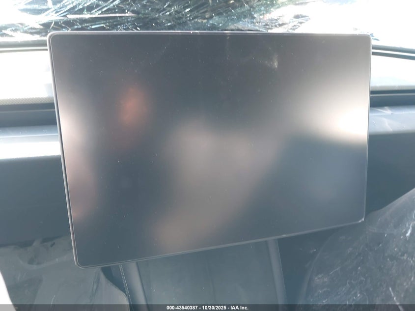 2024 Tesla Model 3 Performance All-Wheel Drive VIN: 5YJ3E1ET8RF835947 Lot: 43540387