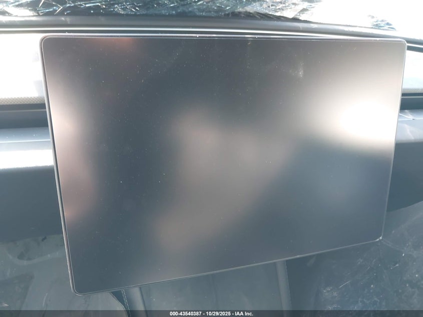 2024 Tesla Model 3 Performance All-Wheel Drive VIN: 5YJ3E1ET8RF835947 Lot: 43540387