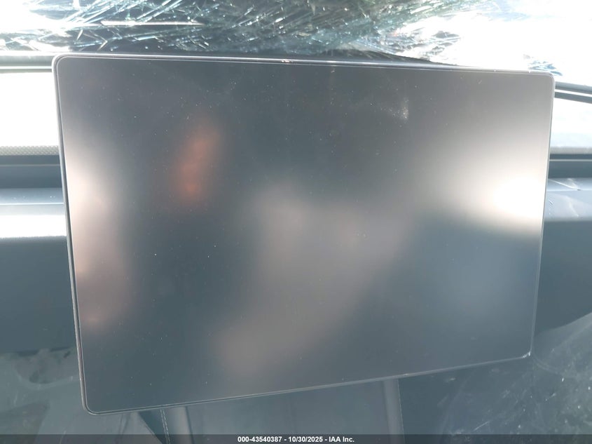 2024 Tesla Model 3 Performance All-Wheel Drive VIN: 5YJ3E1ET8RF835947 Lot: 43540387