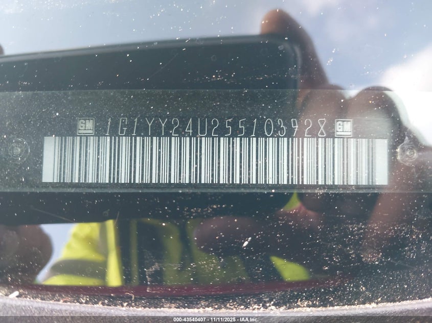 2005 Chevrolet Corvette VIN: 1G1YY24U255103928 Lot: 43540407