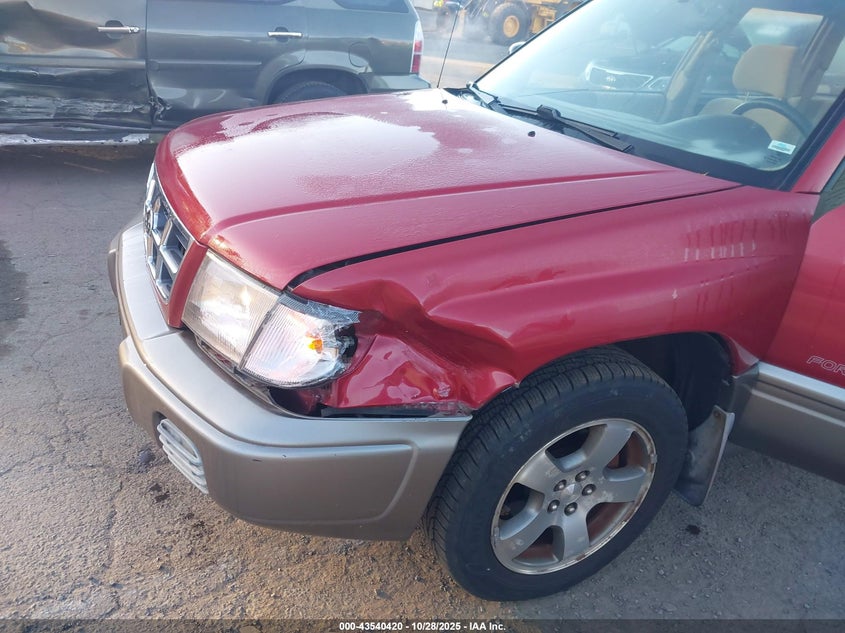 1998 Subaru Forester S VIN: JF1SF6553WH770174 Lot: 43540420