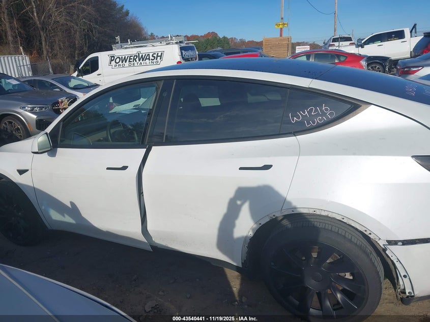 2023 Tesla Model Y Awd/Long Range Dual Motor All-Wheel Drive VIN: 7SAYGDEE6PA080216 Lot: 43540441