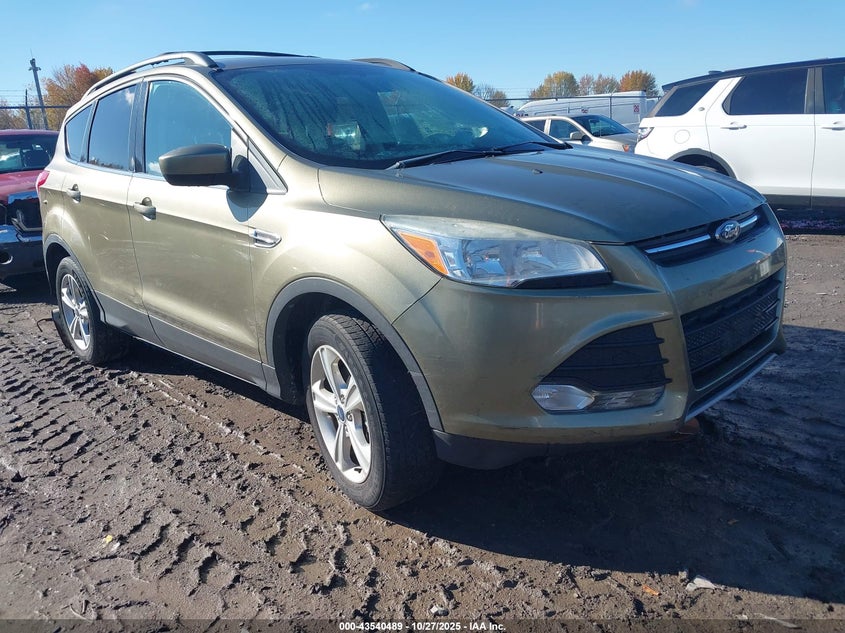 FORD ESCAPE SE
