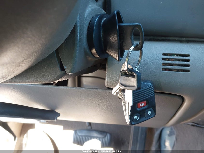 2004 Ford F-250 Lariat/Xl/Xlt VIN: 1FTNX21L94EC75008 Lot: 43540557