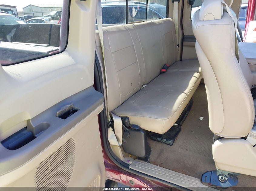 2004 Ford F-250 Lariat/Xl/Xlt VIN: 1FTNX21L94EC75008 Lot: 43540557