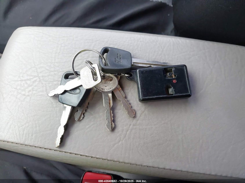 1989 Ford Taurus Sho VIN: 1FABP54Y8KA242717 Lot: 43540682