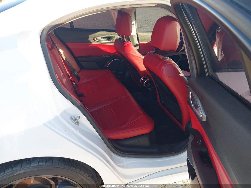 2018 ALFA ROMEO GIULIA TI SPORT RWD ZARFAECN1J7594639