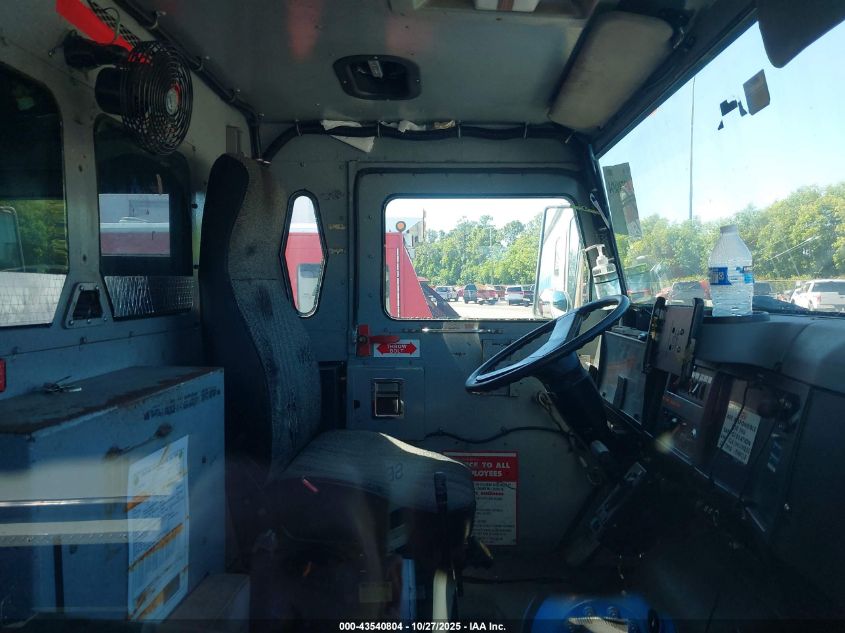 2001 International 4000 4700 VIN: 1HTSCAAM61H382810 Lot: 43540804