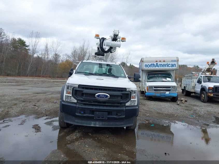 2022 Ford F-550 Chassis Xl VIN: 1FDUF5GT6NDA19757 Lot: 43540815
